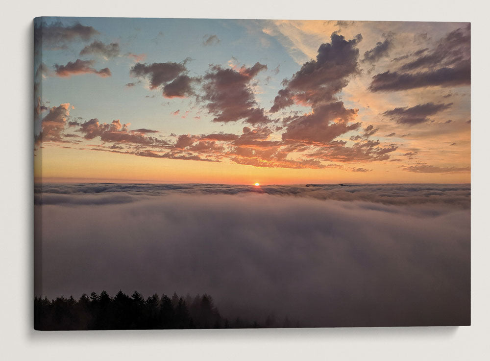 Sunset Over West Cascades Mountains, Willamette National Forest, Oregon, USA