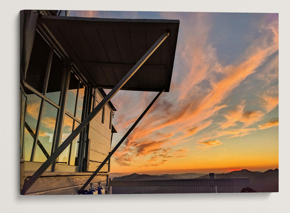 Sunset At Carpenter Mountain Fire Lookout, Willamette National Forest, Oregon, USA