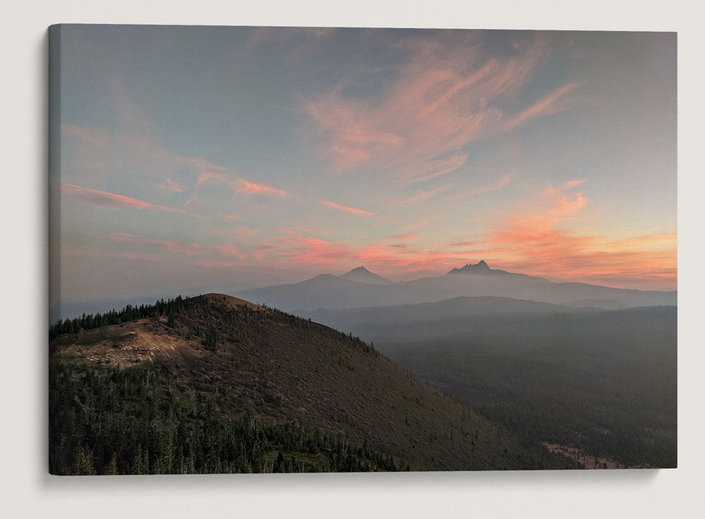 Cascades Mountains At Sunrise From Sand Mountain Fire Lookout, Willamette National Forest, Oregon, USA