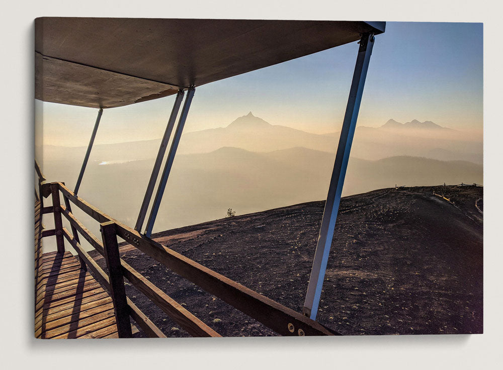 Cascades Mountains From Sand Mountain Fire Lookout, Willamette National Forest, Oregon, USA