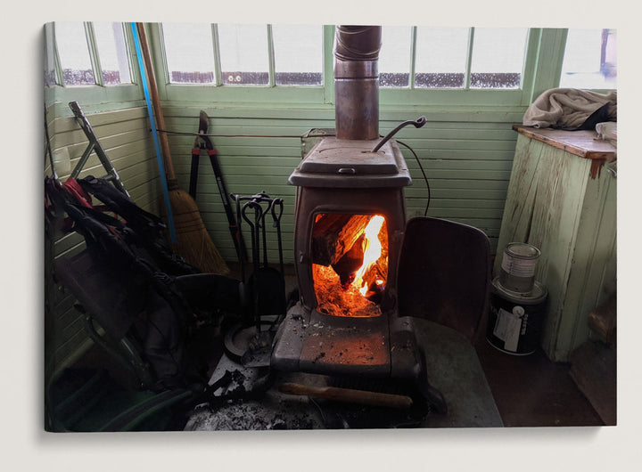 Burning Fire, Sand Mountain Fire Lookout, Willamette National Forest, Oregon, USA