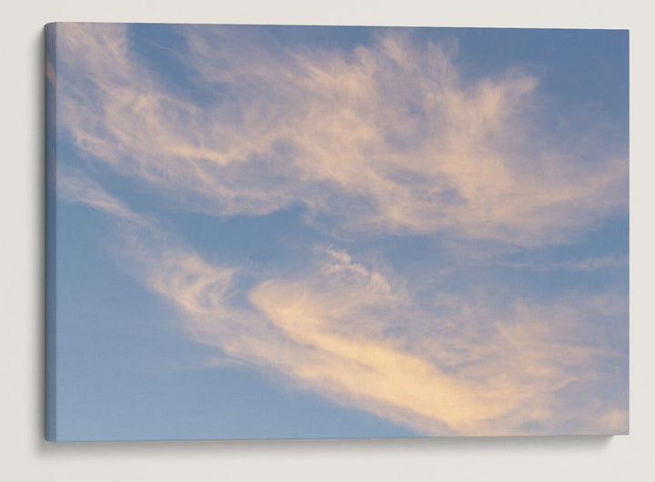 Cirrus Clouds Over Cascades Mountains, Willamette National Forest, Oregon, USA