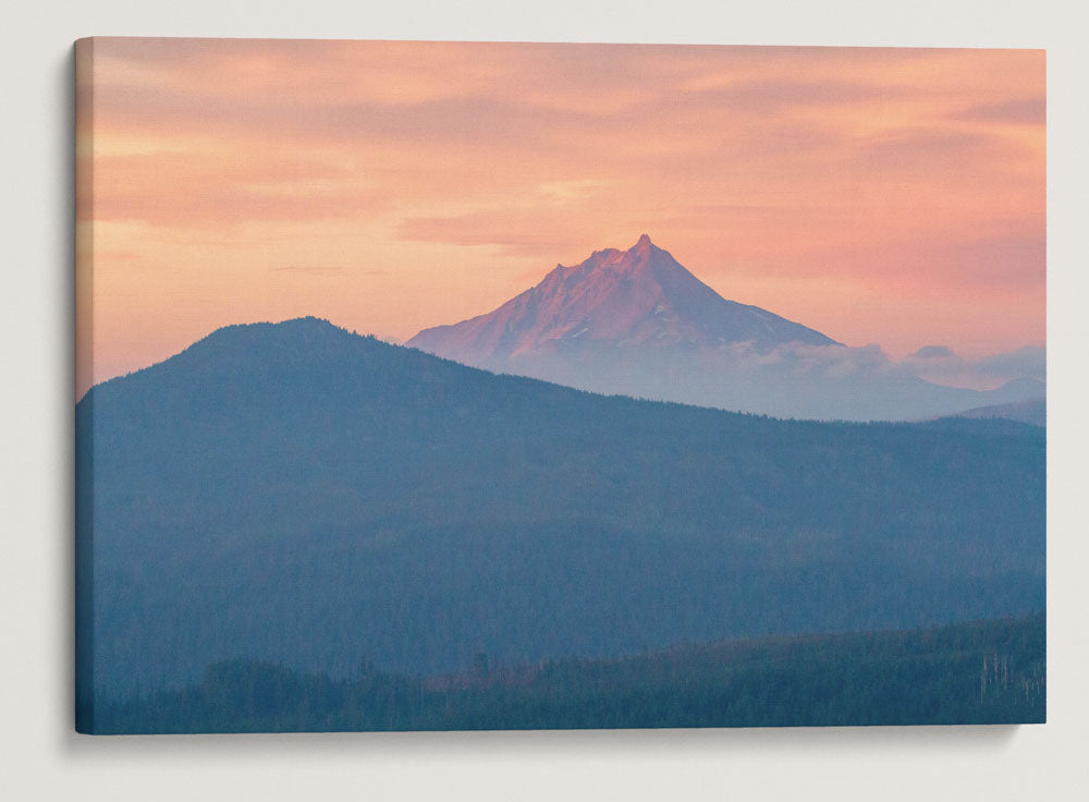 Three-Fingered Jack At Sunrise, Willamette National Forest, Oregon, USA