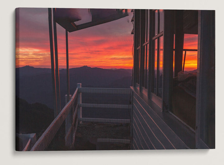 Sunset and West Cascades Mountain From Carpenter Mountain Fire Lookout, Oregon, USA