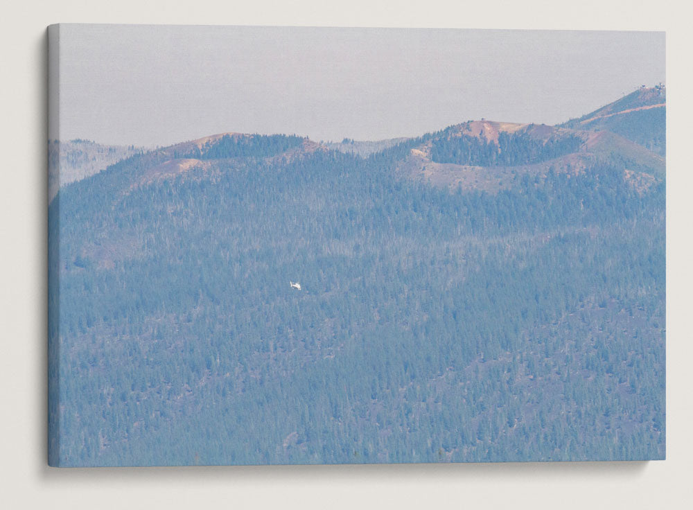 Helicopter Passing Sand Mountain, Willamette National Forest, Oregon, USA