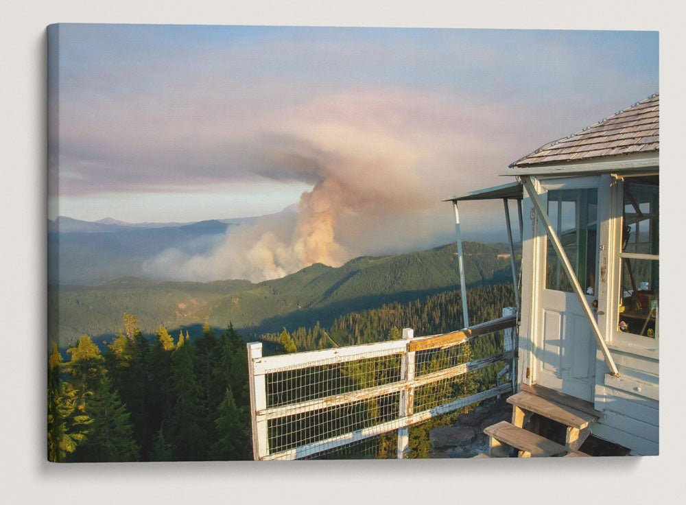 Knoll Wildfire, Carpenter Mountain Fire Lookout, Willamette National Forest, Oregon