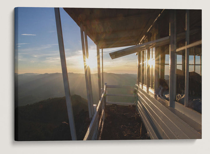 Sunset Over West Cascades Mountains From Carpenter Mountain Fire Lookout, Willamette National Forest, Oregon, USA