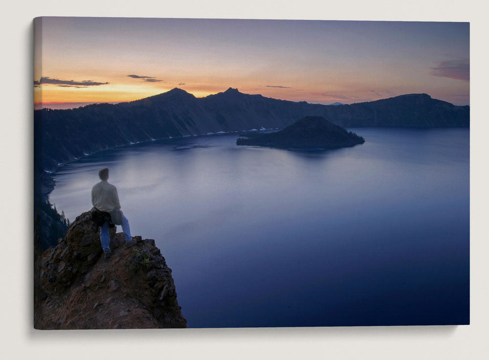 Wizard Island and West Rim of Crater Lake Caldera, Crater Lake National Park, Oregon, USA