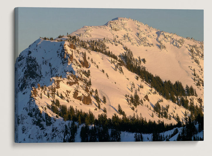 Garfield Ridge in Winter, Crater Lake National Park, Oregon, USA