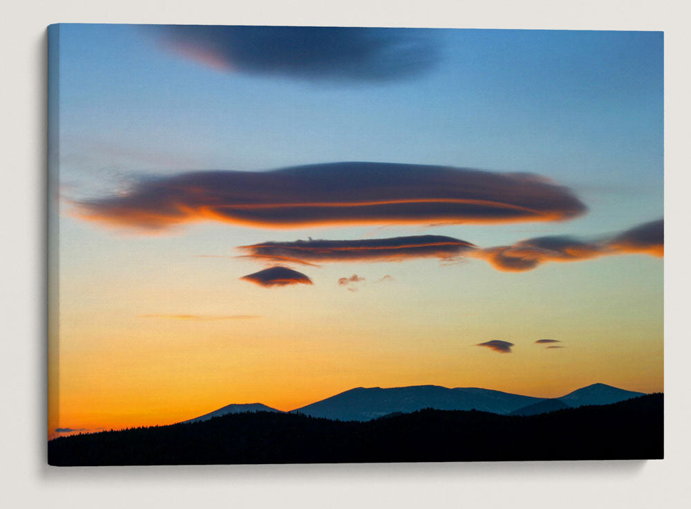 Sunset-Colored Lenticular Clouds, Klamath Falls, Oregon, USA