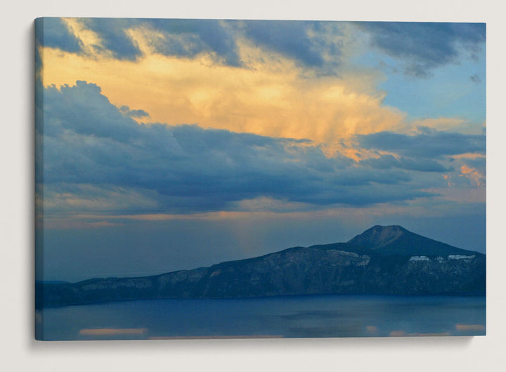 Cumulonimbus Storm Clouds Over Mount Scott, Crater Lake National Park, Oregon, USA