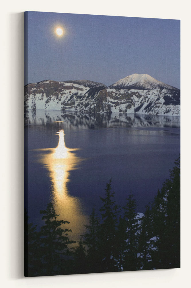 Moonrise, Crater Lake National Park, Oregon