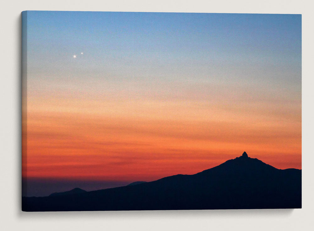 Jupiter-Venus Conjunction Over Mount Washington, Willamette Forest, Oregon