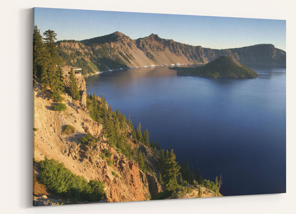 Sinnott Memorial, Wizard Island and West Caldera Rim, Crater Lake National Park, Oregon, USA