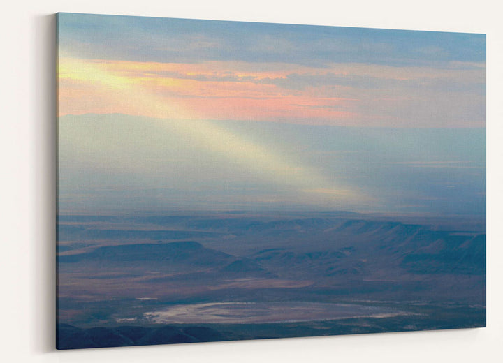 Sun rays over Eastern Oregon, East Rim Overlook, Steens Mountain, Oregon