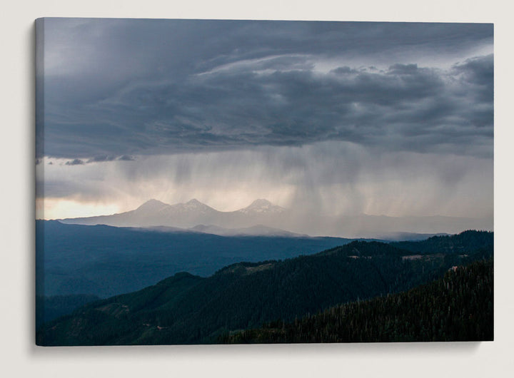 Thunderstorm Clouds Over Cascades Mountains, Three Sisters Wilderness, Oregon, USA