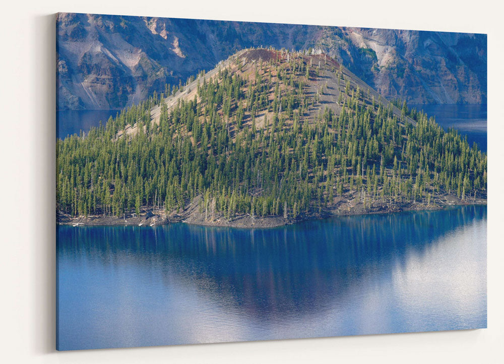 Wizard Island, Crater Lake National Park, Oregon