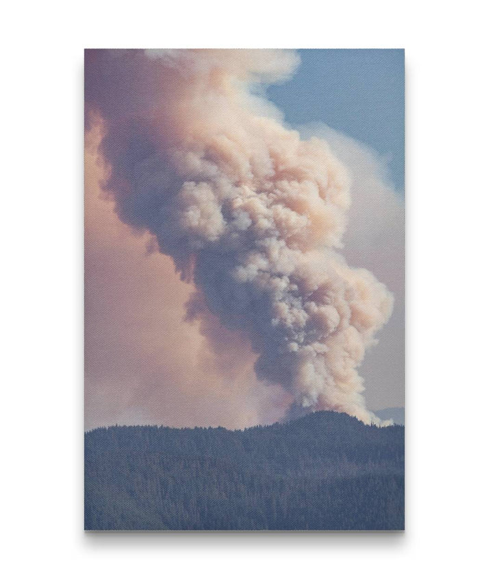 Wildfire Smoke Column, Willamette National Forest, Oregon, USA