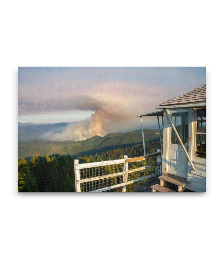 Knoll Wildfire, Carpenter Mountain Fire Lookout, Willamette National Forest, Oregon