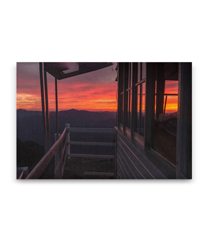 Sunset and West Cascades Mountain From Carpenter Mountain Fire Lookout, Oregon, USA