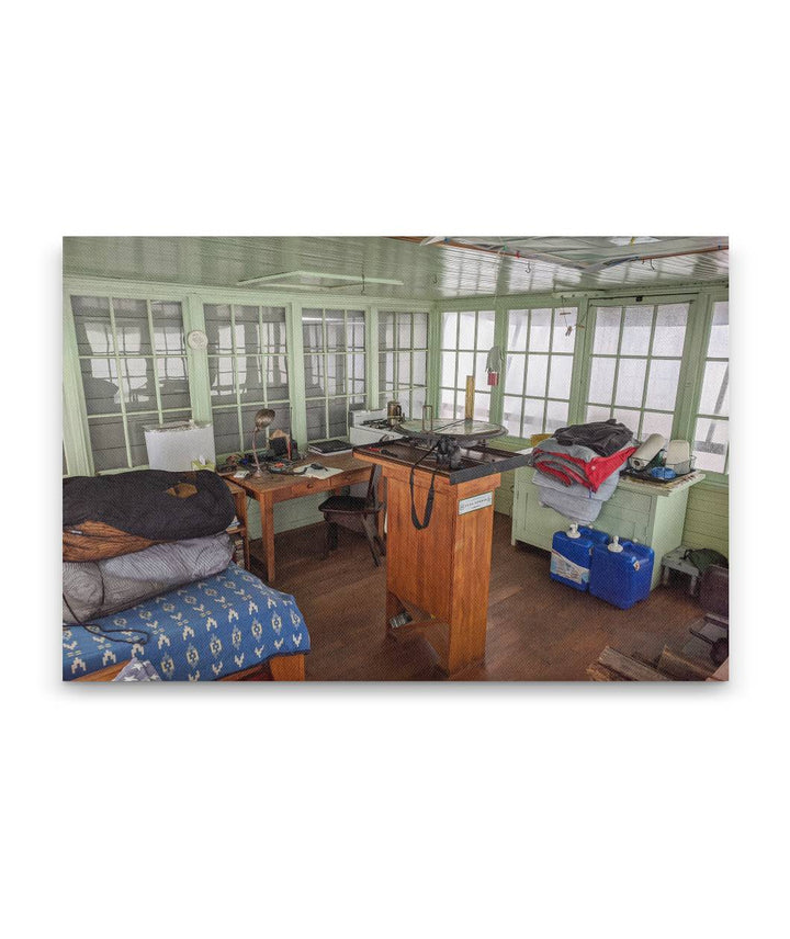 Sand Mountain Fire Lookout, Willamette National Forest, Oregon, USA