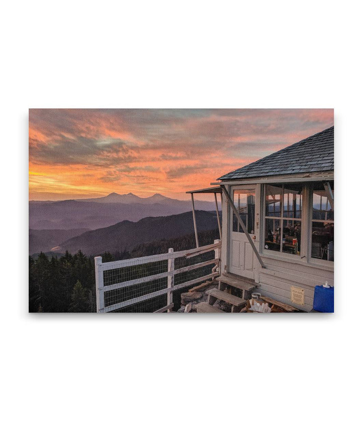 Sunrise and Three Sisters Wilderness From Carpenter Mountain Fire Lookout, Oregon, USA