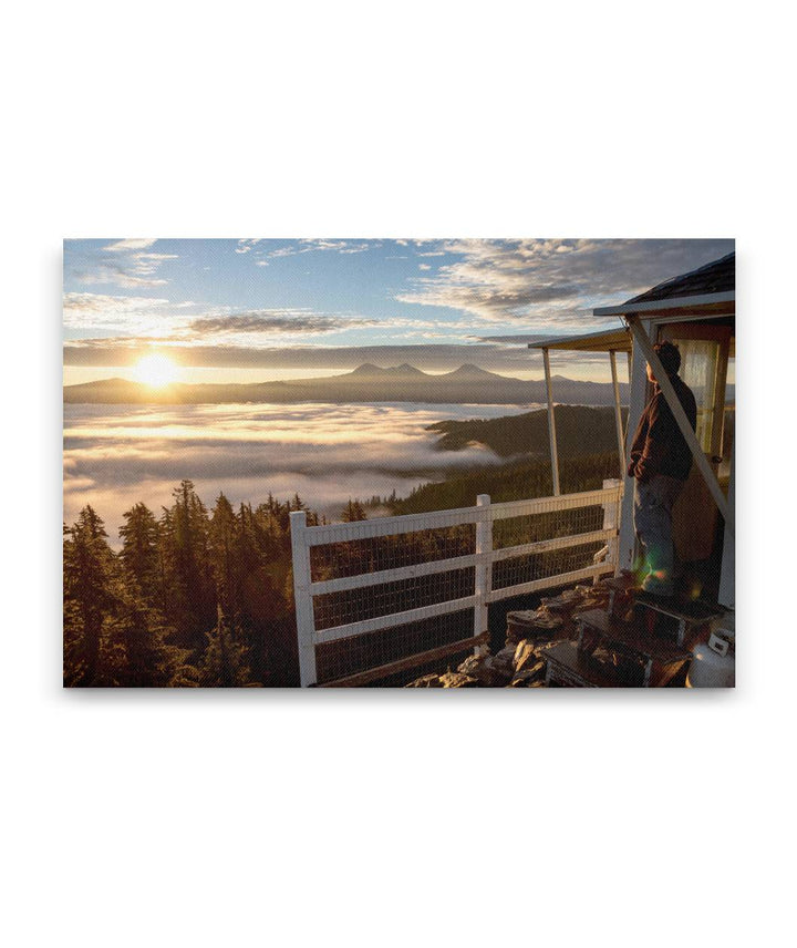 Sunrise and Three Sisters Wilderness From Carpenter Mountain Fire Lookout, Oregon, USA