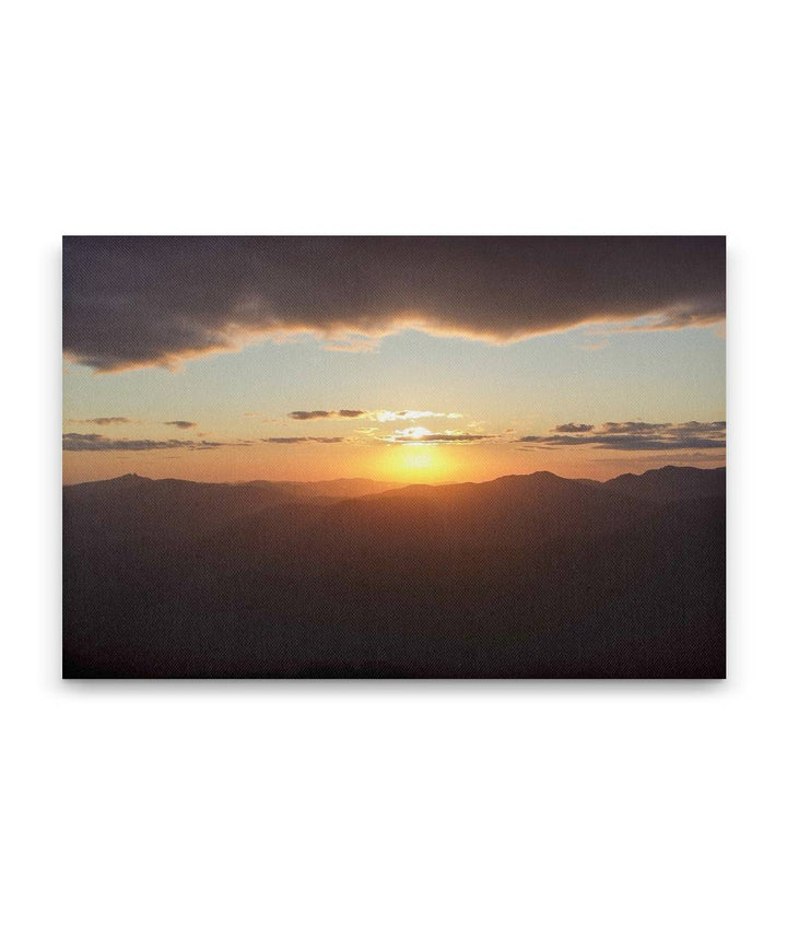 Sunset Over West Cascades Mountains, Willamette National Forest, Oregon, USA