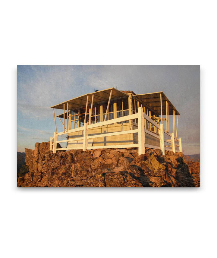 Carpenter Mountain Fire Lookout At Sunset, HJ Andrews Forest, Oregon, USA