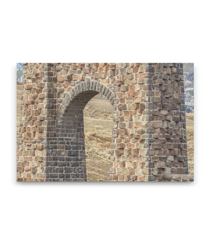 Roosevelt Arch, Yellowstone National Park Entrance, Gardiner, Montana, USA