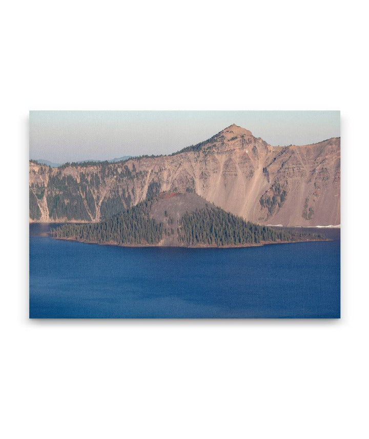 Wizard Island Volcanic Cinder Cone, Crater Lake National Park, Oregon, USA